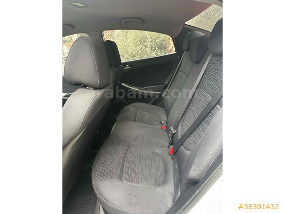 Sahibinden Hyundai Accent Blue 1.6 CRDI Mode Plus 2015 Model 