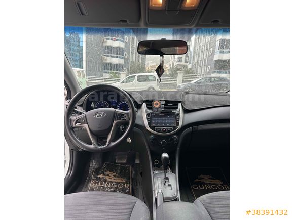 Sahibinden Hyundai Accent Blue 1.6 CRDI Mode Plus 2015 Model 
