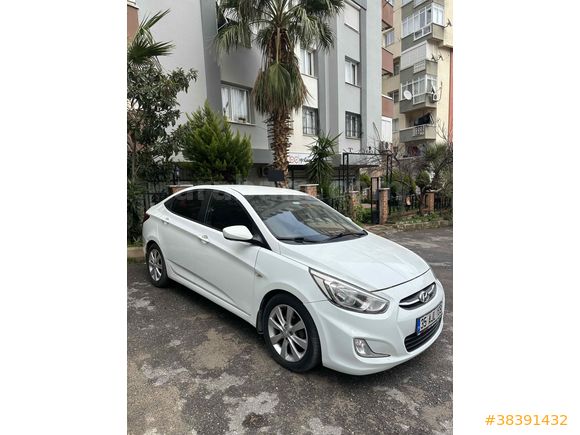 Sahibinden Hyundai Accent Blue 1.6 CRDI Mode Plus 2015 Model 