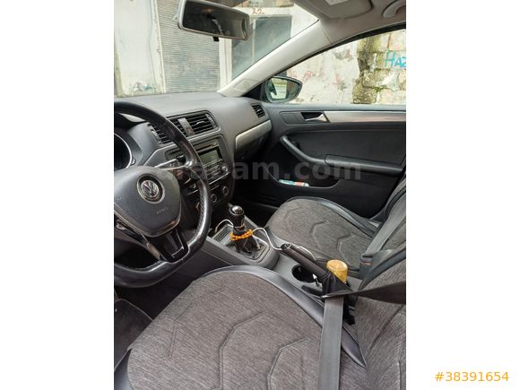 Sahibinden Volkswagen Jetta 1.6 TDi Trendline 2015 Model