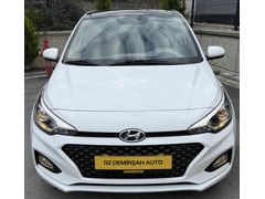 HYUNDAİ i20 1.4 MPİ STYLE PANORAMİK CAM TAVAN 23.000 km HATASIZ