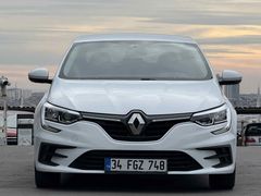 2022 1.3TCE OTOMATİK DÜŞÜK KM RENAULT MEGANE 