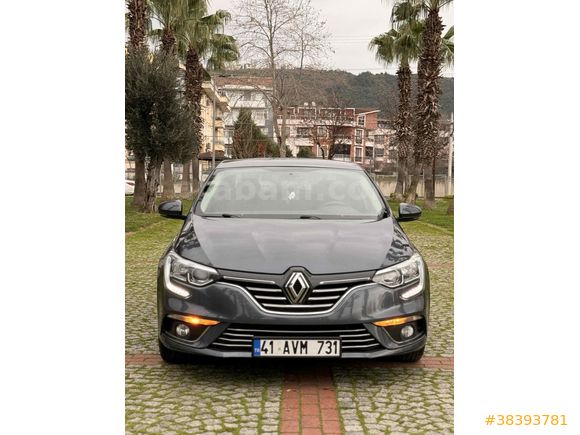 Sahibinden Renault Megane 1.3 TCe Joy 2020 Model  138.000 km Gri (titanyum)
