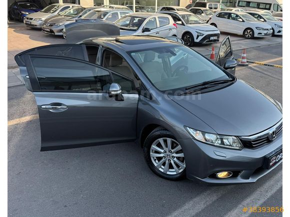 Sahibinden Honda Civic 1.6i VTEC ECO Elegance 2012 Model