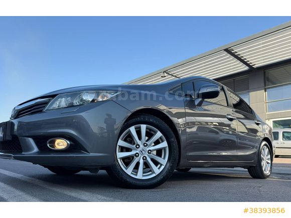 Sahibinden Honda Civic 1.6i VTEC ECO Elegance 2012 Model