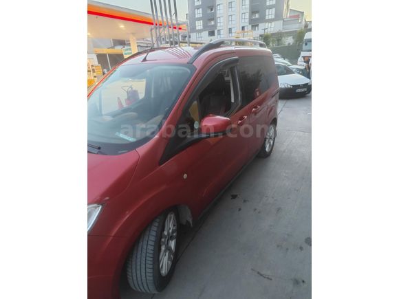 Sahibinden Ford Tourneo Courier 1.6 TDCi Titanium Plus 2017 Model