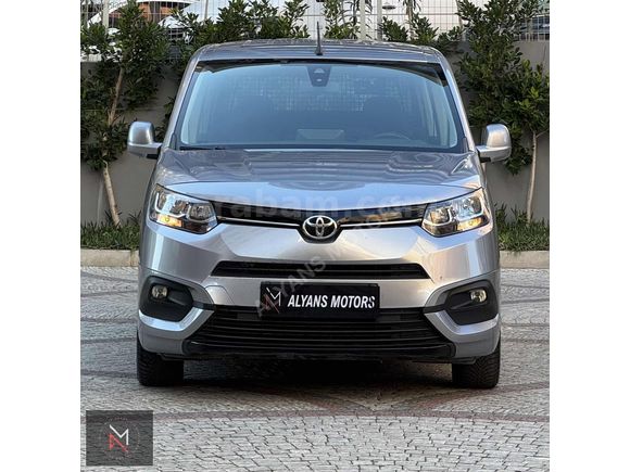 2021 TOYOTA PROACE CITY