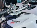 AUTO BEYLER'DEN HATASIZ BOYASIZ 2012 MODEL TRIUMPH 800+3SİLİNDİR