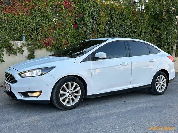 Hatasız. Boyasız  düşük km de Temiz aile aracı 