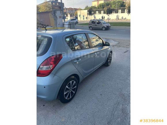 Sahibinden Hyundai i20 1.4 CVVT Team 2011 Model İstanbul