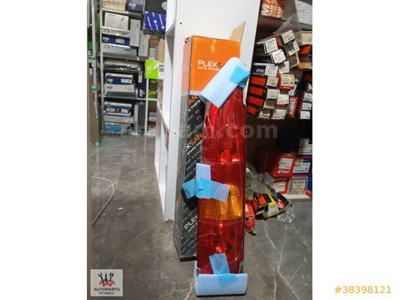 8200150624 Kango 2-II Sağ Arka Stop Lambası (Bagaj Çift Kapı)