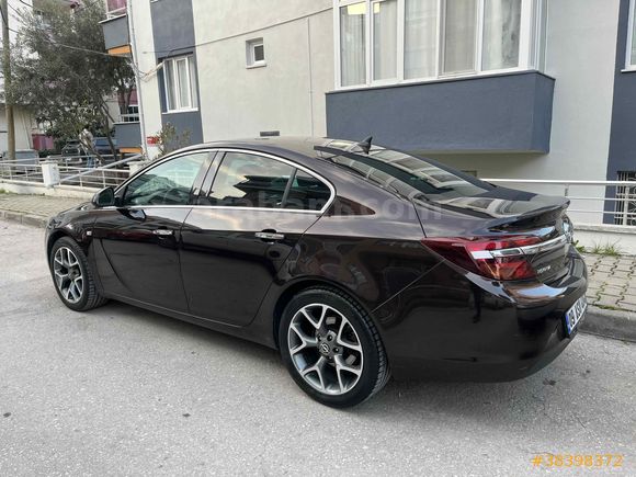 Sahibinden Opel Insignia 1.6 CDTI Cosmo 2015 Model bütün ağır bakımları yapıldı zincir dahil son fotoğrafda detaylar mevcut 