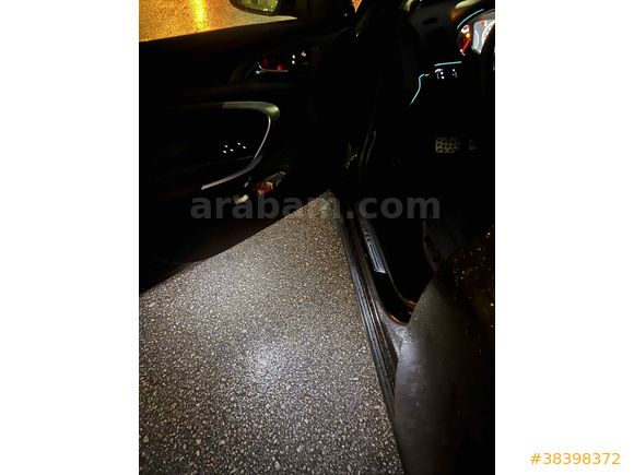Sahibinden Opel Insignia 1.6 CDTI Cosmo 2015 Model bütün ağır bakımları yapıldı zincir dahil son fotoğrafda detaylar mevcut 