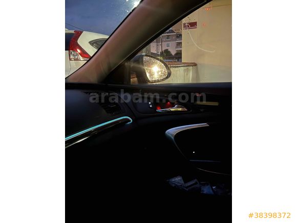 Sahibinden Opel Insignia 1.6 CDTI Cosmo 2015 Model bütün ağır bakımları yapıldı zincir dahil son fotoğrafda detaylar mevcut 