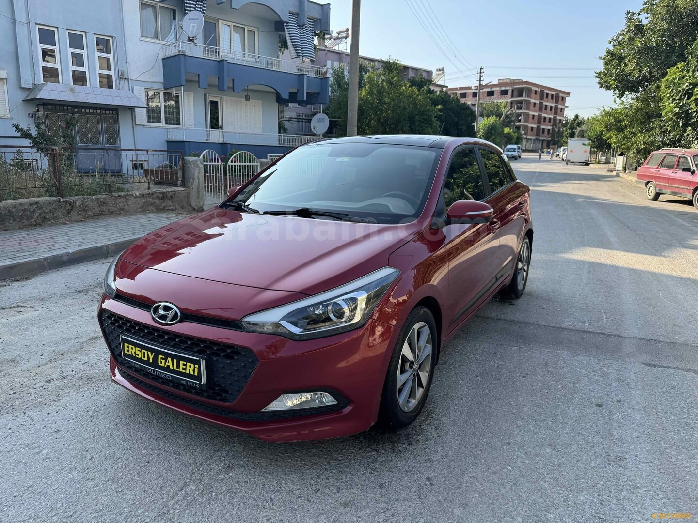 Galeriden Hyundai i20 1.4 MPI Elite Smart 2016 Model Aydın 70.000 km Kırmızı 1