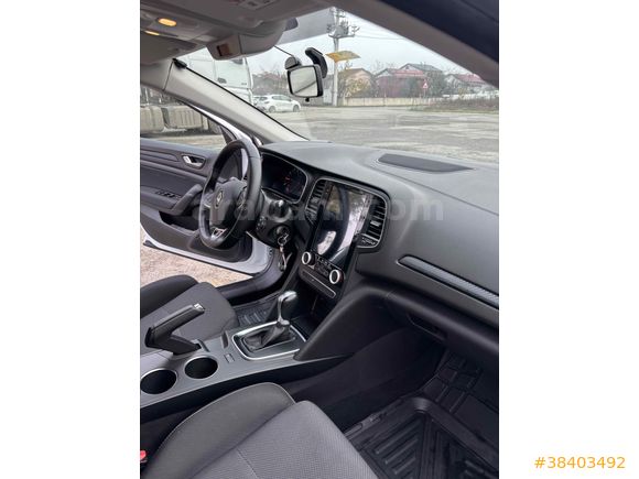 Sahibinden Renault Megane 1.3 TCe Joy 2022 Model 