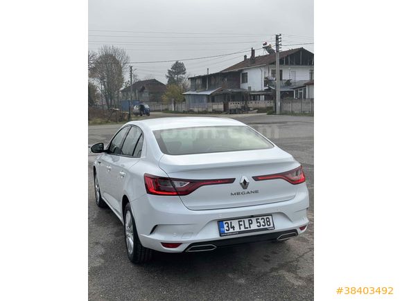 Sahibinden Renault Megane 1.3 TCe Joy 2022 Model 