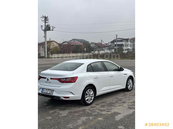 Sahibinden Renault Megane 1.3 TCe Joy 2022 Model 
