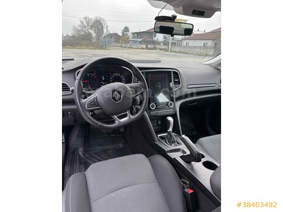 Sahibinden Renault Megane 1.3 TCe Joy 2022 Model 
