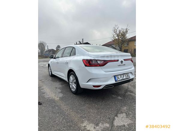 Sahibinden Renault Megane 1.3 TCe Joy 2022 Model 