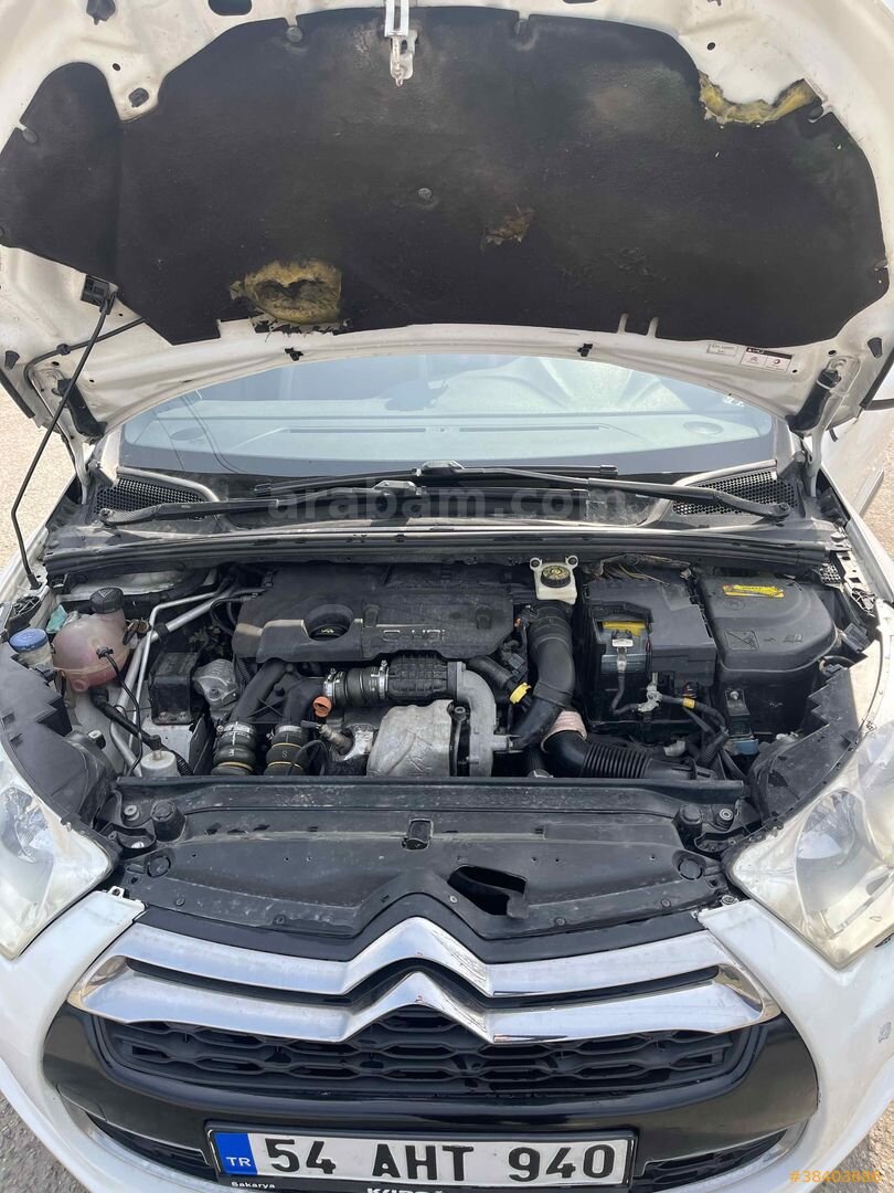 Sahibinden DS Automobiles DS4 1.6 e-HDi D-Sport 2012 Model Sakarya 278.000 km Beyaz 5