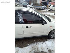 focus 1 sağ ön kapı