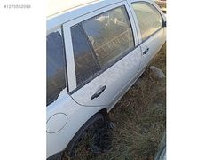 Skoda Fabia sağ arka kapı sw
