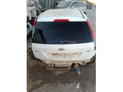 Ford Fiesta bagaj kapağı bagaj