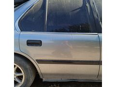 Honda Accord sağ arka kapı