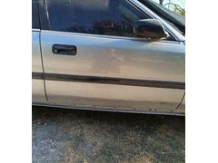 Honda Accord sağ ön kapı