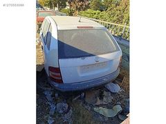 Skoda Fabia bagaj kapağı sw