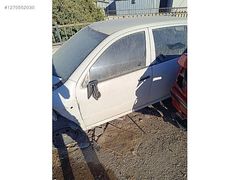 Skoda Fabia sol ön kapı