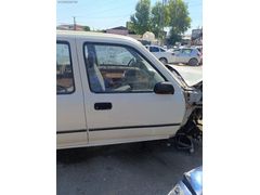 Toyota Hilux sağ ön kapı