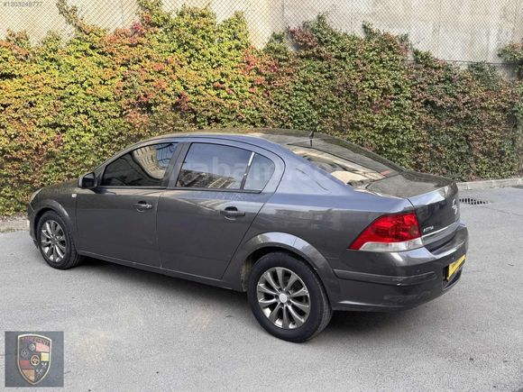 OPEL ASTRA 1.3 CDTI ENJOY PLUS