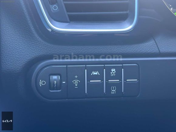 GLS UNAT KİA BAYİİ 2024 CEED ELEGANS PLUS HATASIZ +LPG