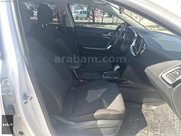 GLS UNAT KİA BAYİİ 2024 CEED ELEGANS PLUS HATASIZ +LPG