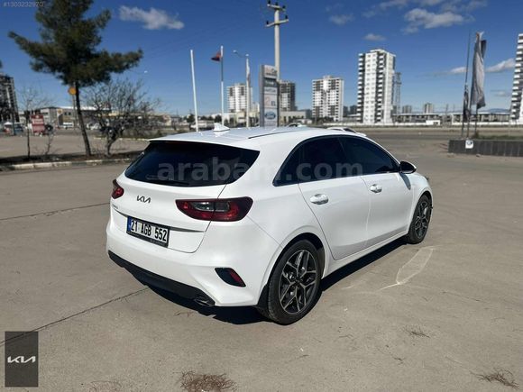 GLS UNAT KİA BAYİİ 2024 CEED ELEGANS PLUS HATASIZ +LPG