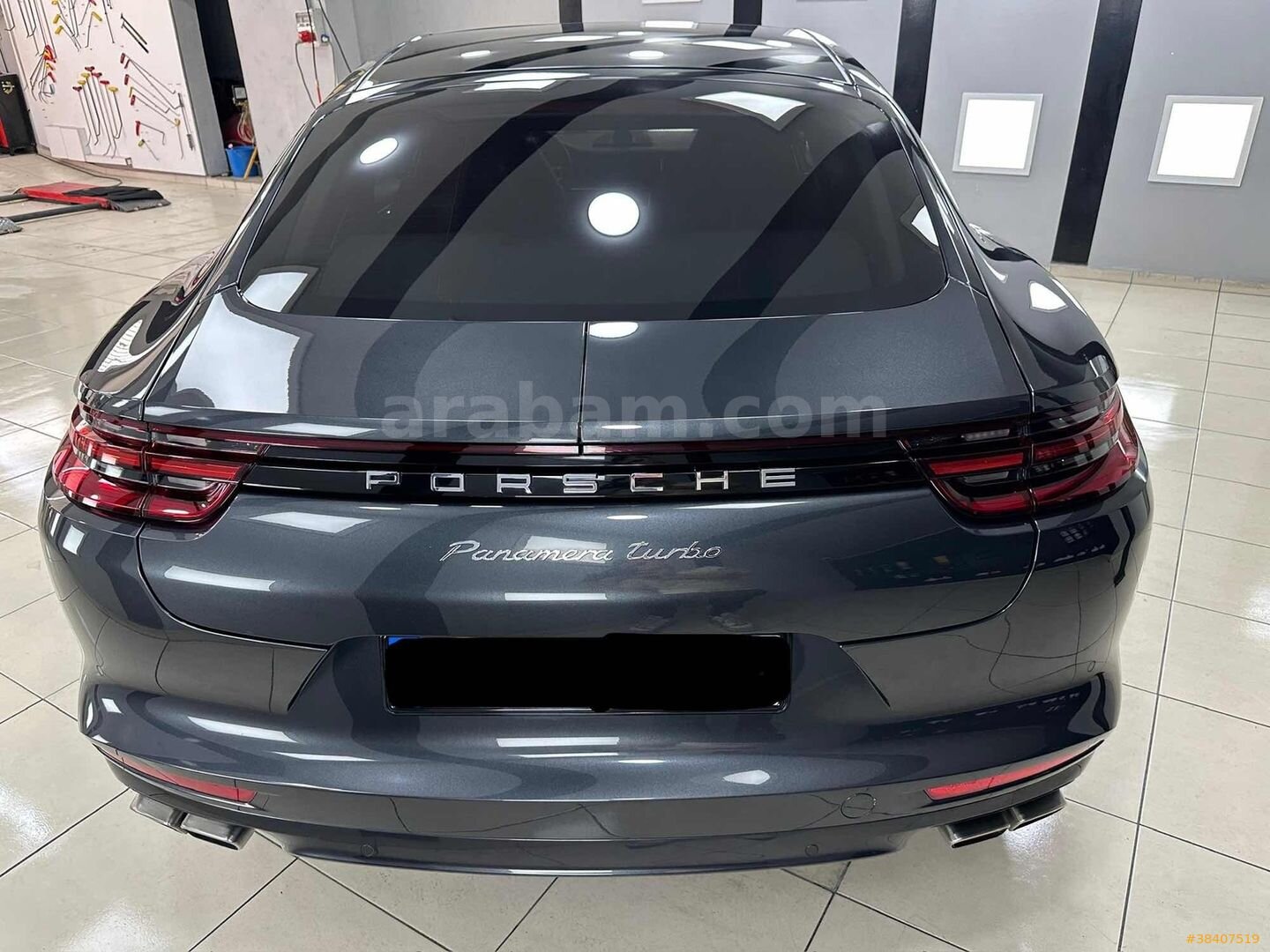 Galeriden Porsche Panamera Turbo 2018 Model İstanbul 72.000 km Siyah 4