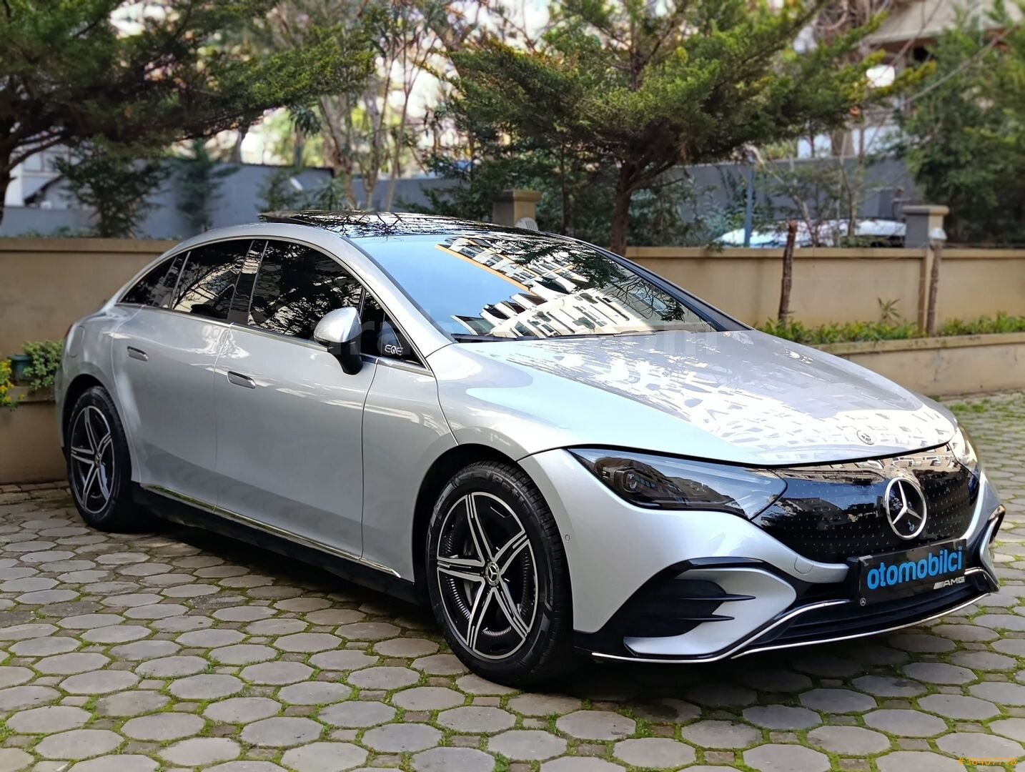 OTOMOBİLCİ 2022 EQE 350+AMG HATASIZ BOYASIZ TRAMERSİZ BAYİ ÇIKIŞ