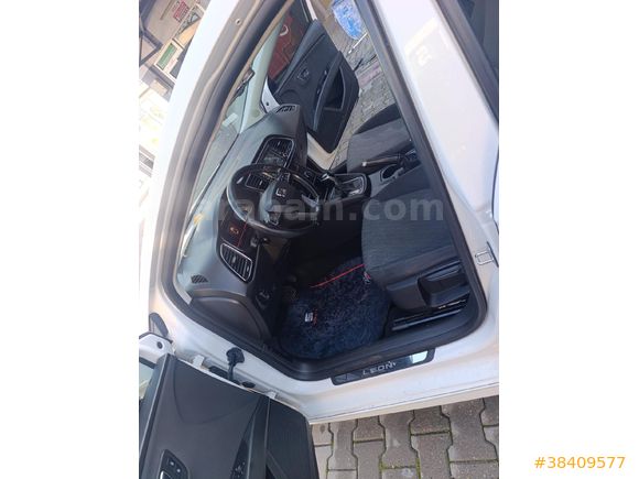 Galeriden Seat Leon 1.6 TDI Style 2015 Model Adana