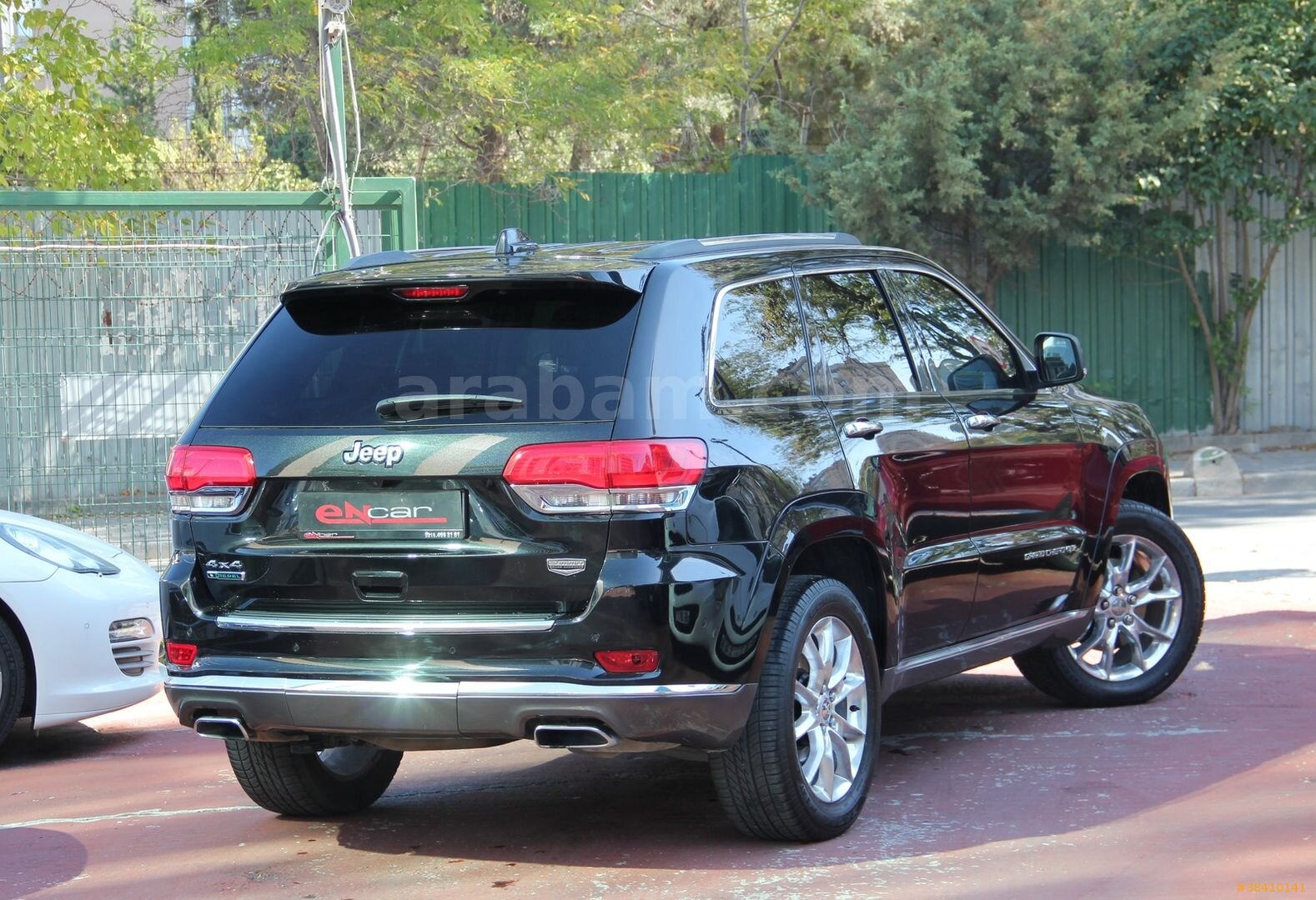 Galeriden Jeep Grand Cherokee 3.0 CRD Summit 2013 Model İstanbul 259.500 km Siyah 6
