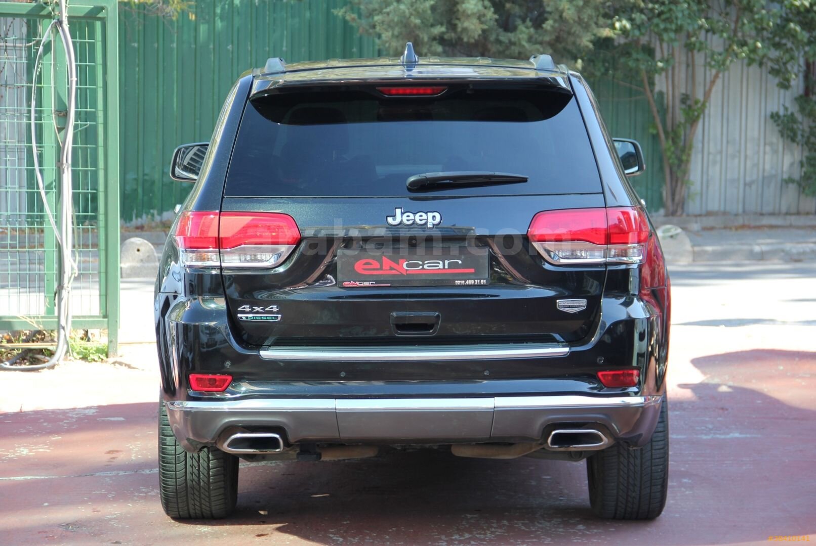 Galeriden Jeep Grand Cherokee 3.0 CRD Summit 2013 Model İstanbul 259.500 km Siyah 4