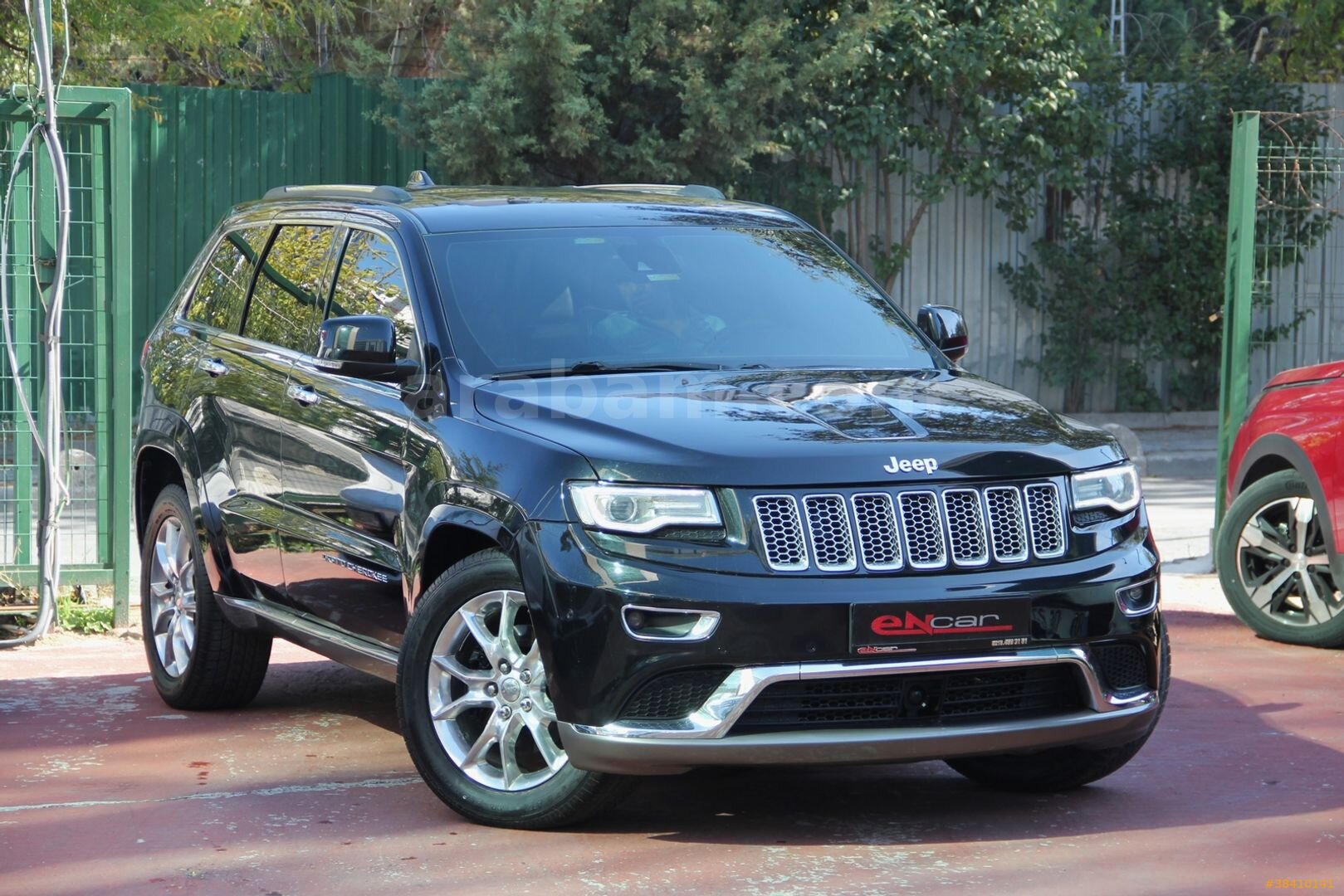 Galeriden Jeep Grand Cherokee 3.0 CRD Summit 2013 Model İstanbul 259.500 km Siyah 3