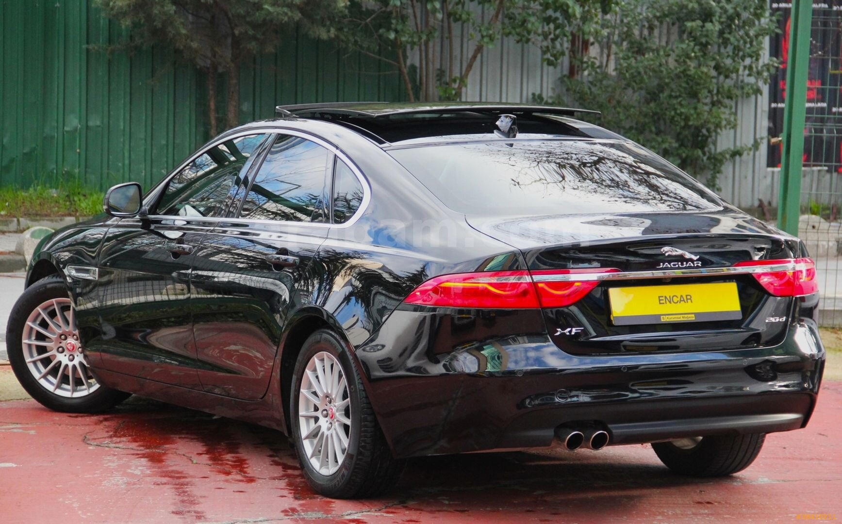 Galeriden Jaguar XF 2.0 D Prestige Plus 2016 Model İstanbul 103.000 km Siyah 4