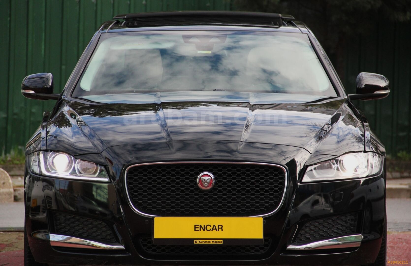 Galeriden Jaguar XF 2.0 D Prestige Plus 2016 Model İstanbul 103.000 km Siyah 2