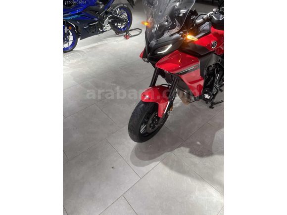 900 YAMAHA Acil satılık motor tertemiz