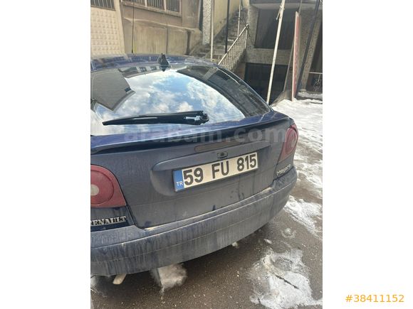 Sahibinden Renault Megane 1.6 Coupe Expression 2000 Model