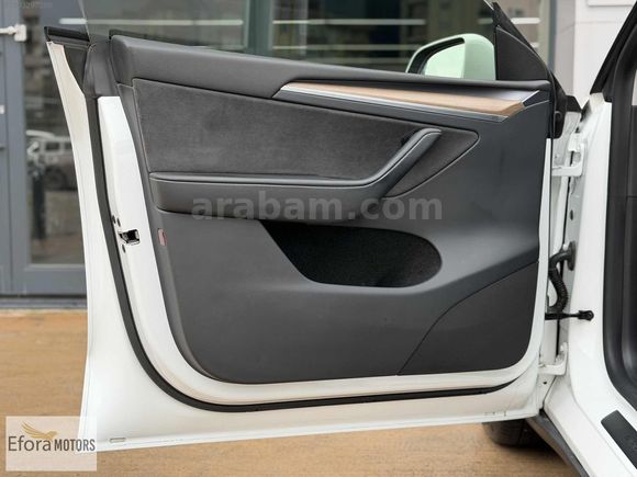 EFORA 2023 Tesla Model Y Performance Legacy 4WD Hatasız