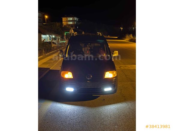 Sahibinden Volkswagen Caddy 1.9 TDI 2008 Model  200.000 km Siyah