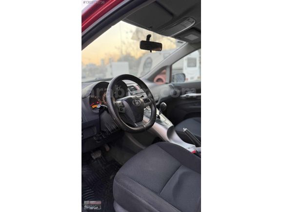 2012 OTOMATİK AURİS